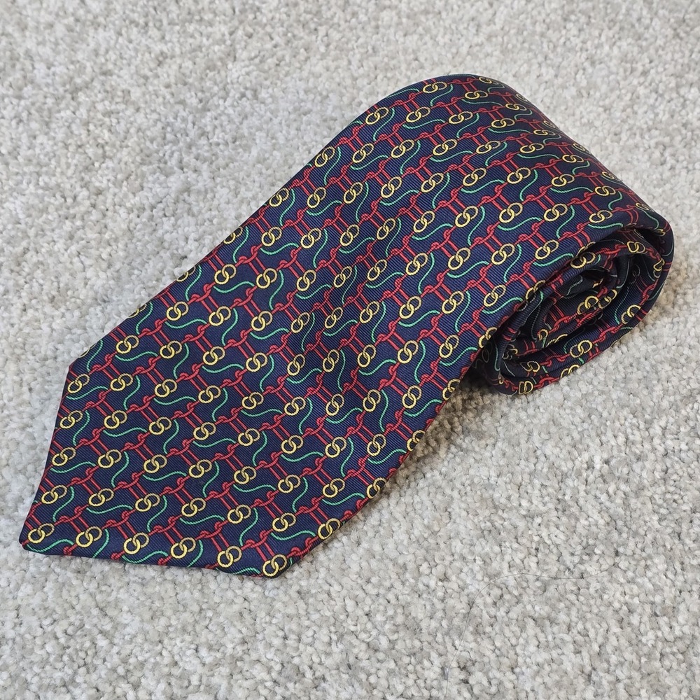 Burberrys Silk Tie Navy Gold Chain Link Pattern Made in England Classic Luxury